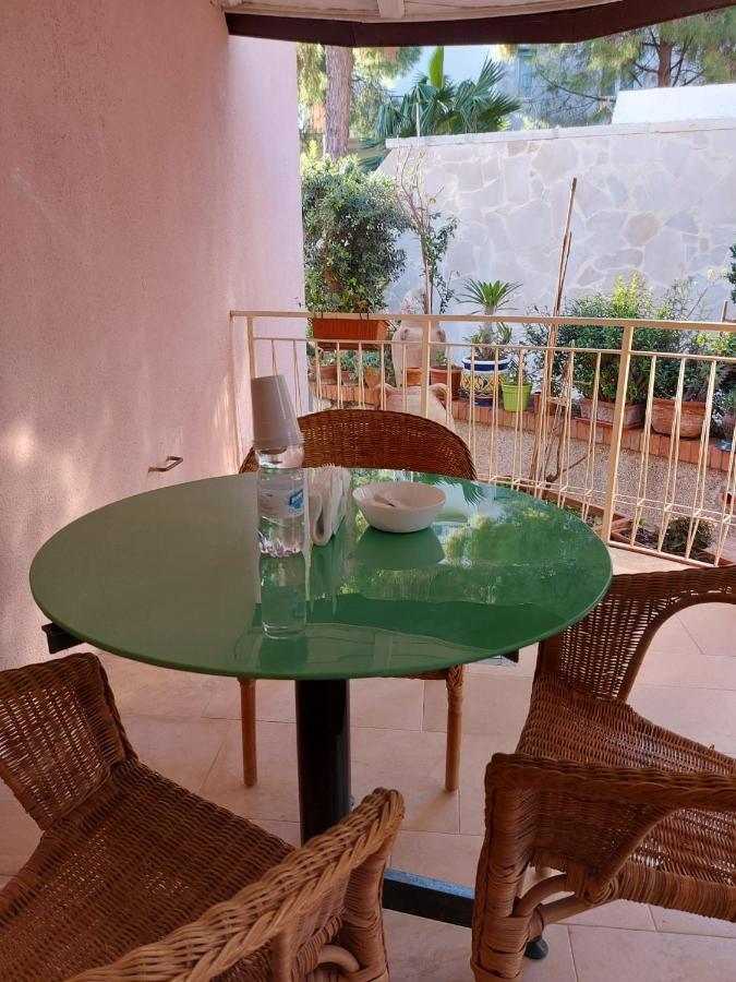 Cumpari Turiddu Acomodação com café da manhã  3*
