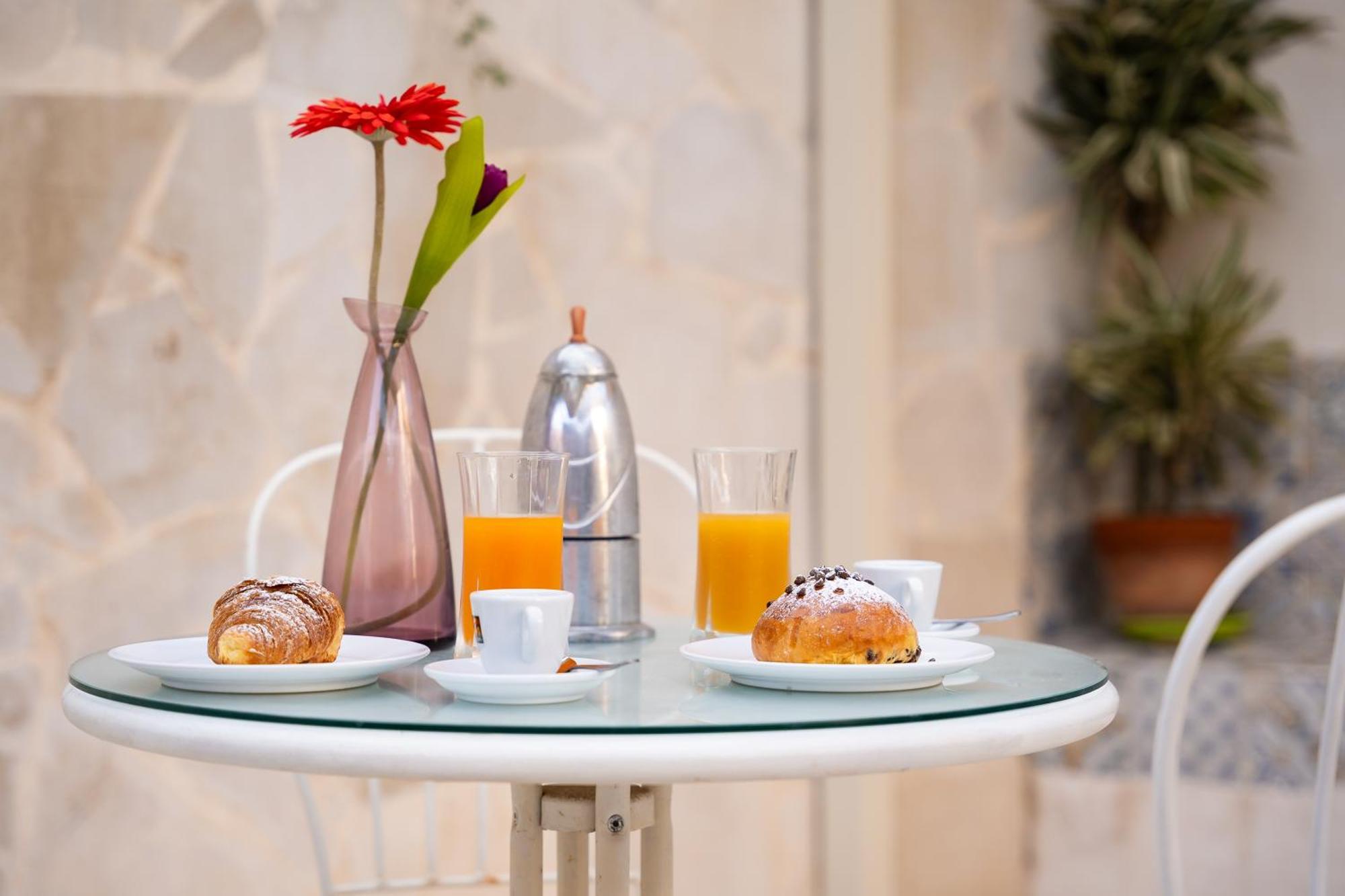 Cumpari Turiddu Acomodação com café da manhã  3*